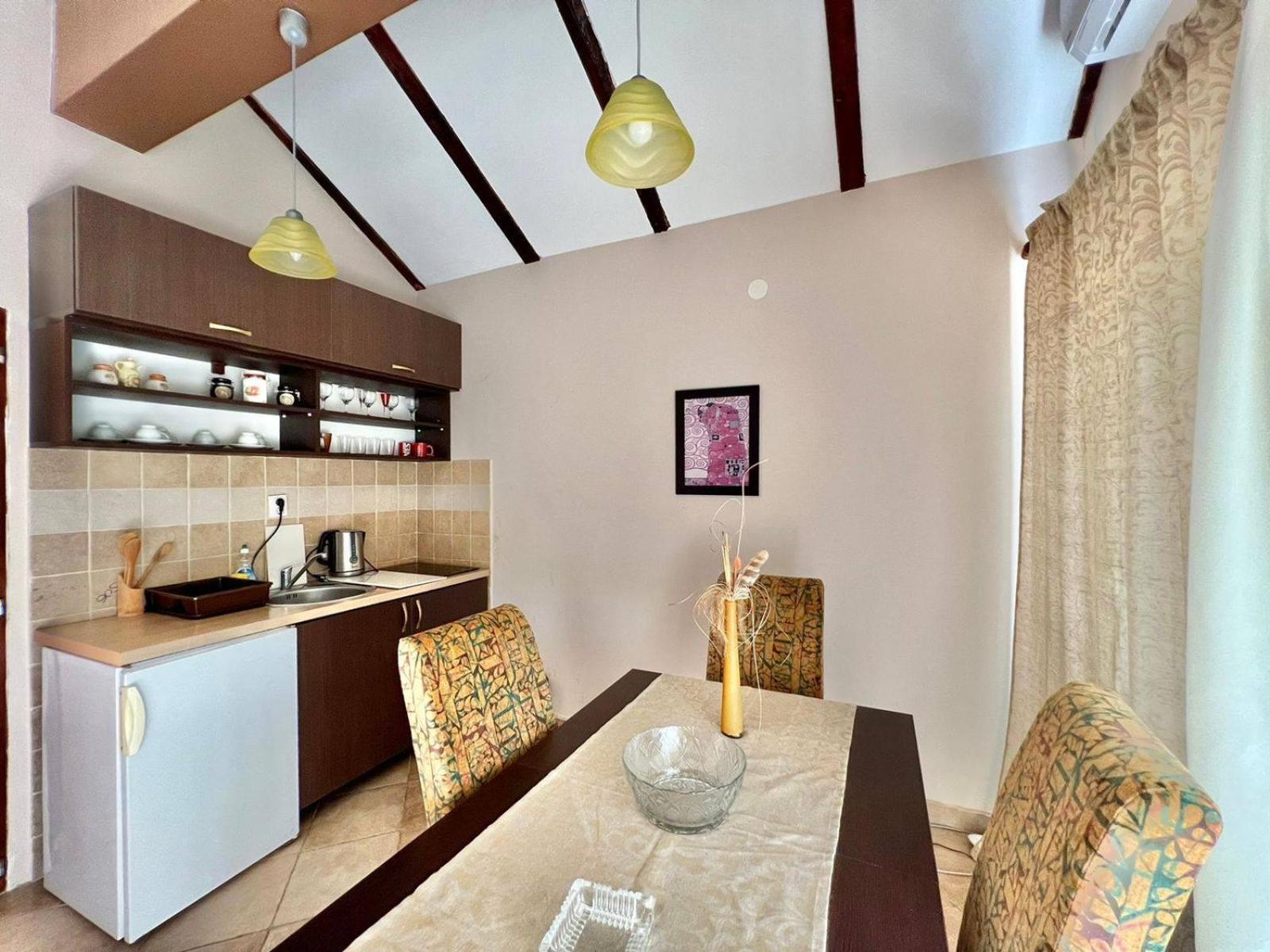 Lav Costas Apartment Herceg Novi