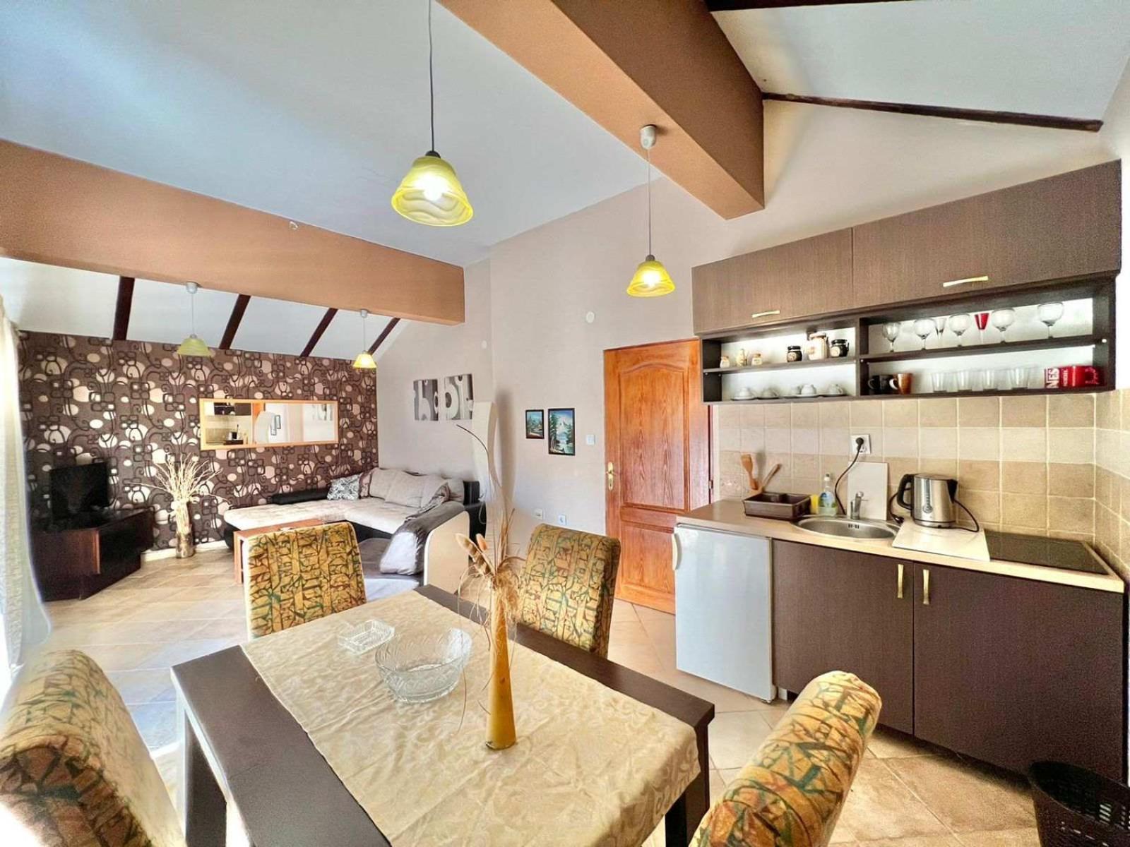 Apartment Lav Costas